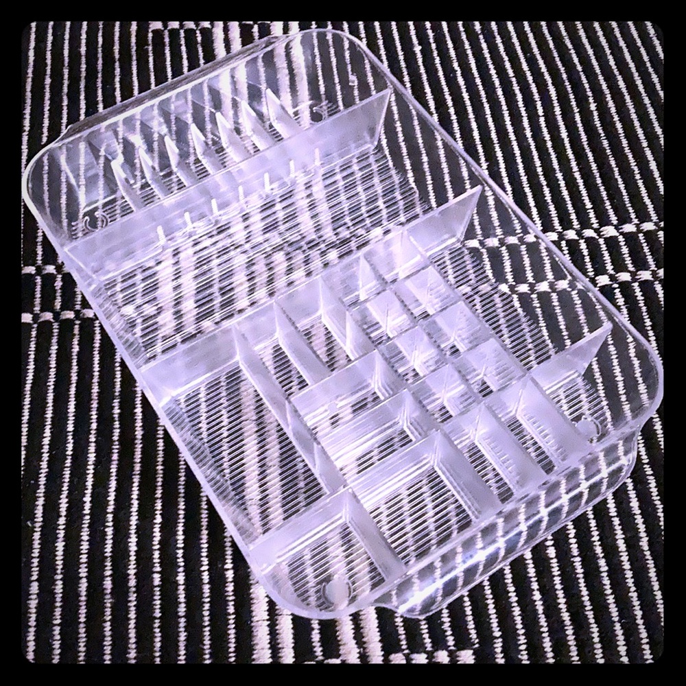Makeup organizer